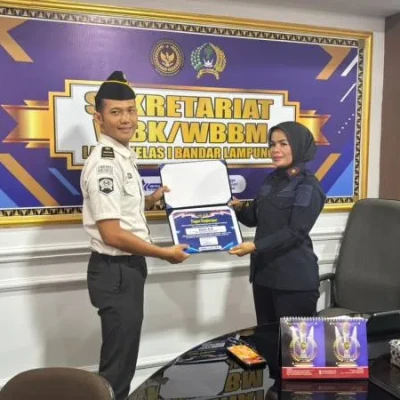 Lapas Bandar Lampung Beri Penghargaan Pegawai Teladan Triwulan Pertama 2026