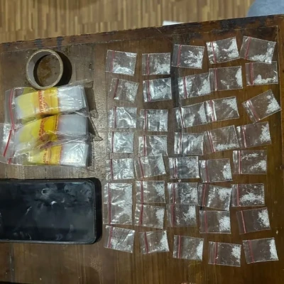 Buruh Serabutan di Kibin Ditangkap Polisi, Sembunyikan 40 Paket Sabu di Rumah Kosong