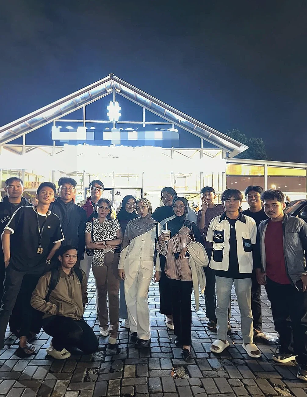 Leonardo Dulius Reuni Haru dengan Teman Lama Alumni SDN 11