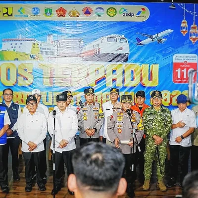 Kapolri Tinjau Arus Mudik Lebaran 2026 di Merak, Pastikan Pelayanan Maksimal