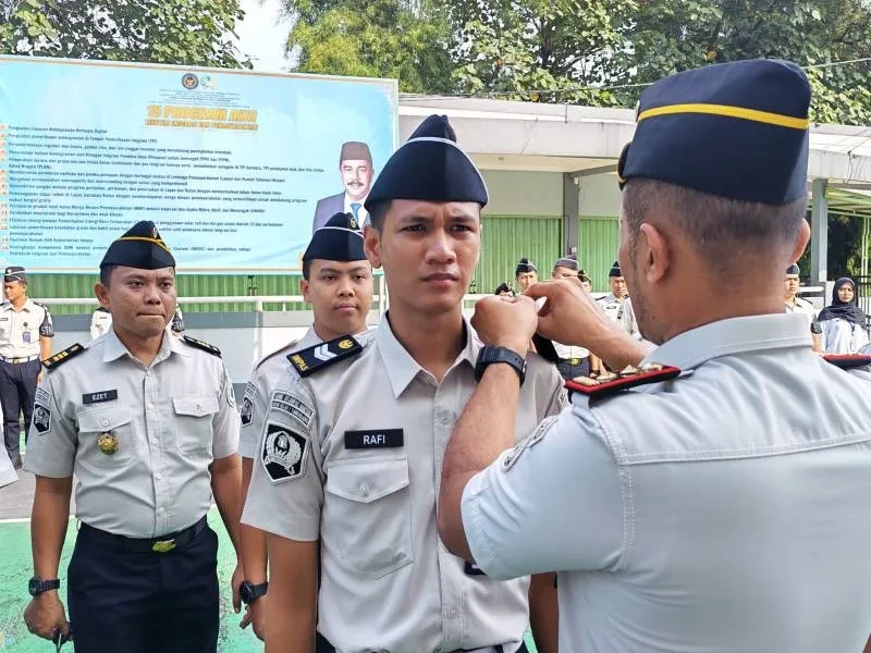 Rutan Kelas I Tangerang Sematkan Pangkat Baru untuk 6 Petugas, Beri Penghargaan Pegawai Teladan