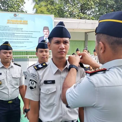 Rutan Kelas I Tangerang Sematkan Pangkat Baru untuk 6 Petugas, Beri Penghargaan Pegawai Teladan