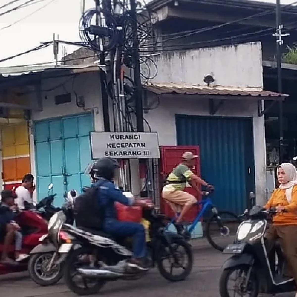 Polsek Ciwandan Atur Lalu Lintas di Cilegon Antisipasi Kepadatan Ngabuburit