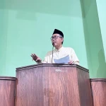 Rektor UWM Soroti Kerapuhan Ekonomi Indonesia dalam Ceramah Tarawih