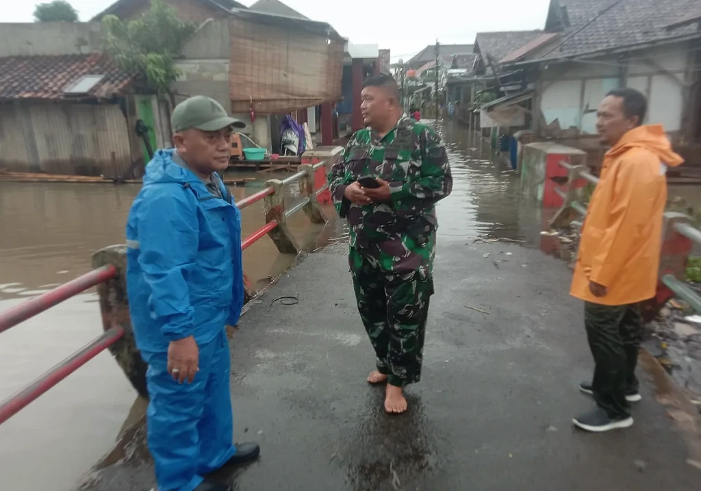Camat Kasemen dan BPBD Pantau Langsung Lokasi Banjir di Serang
