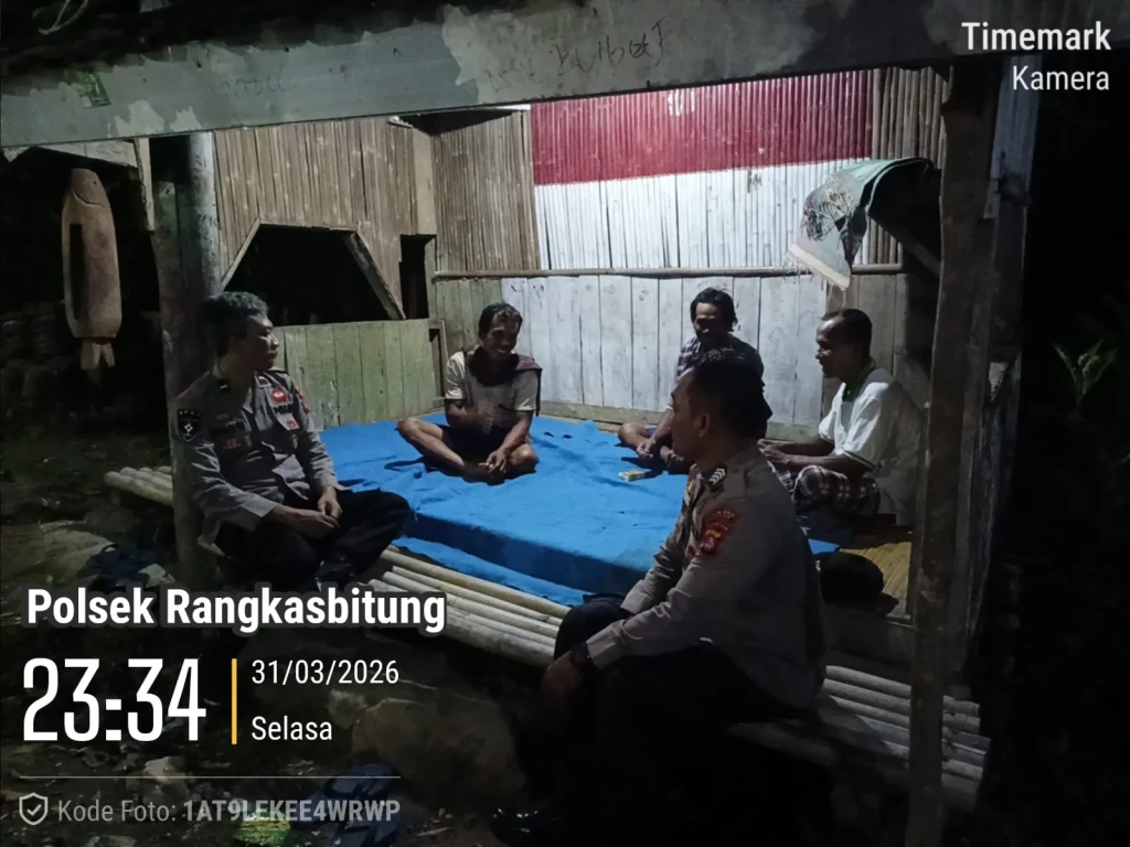 Polsek Rangkasbitung Gelar Patroli Dialogis, Ajak Warga Perkuat Keamanan Lingkungan