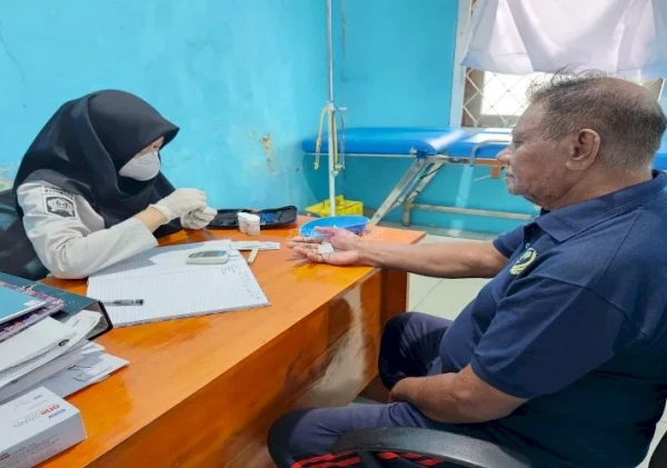 Lapas Tual Prioritaskan Kesehatan Warga Binaan Lansia Lewat Posyandu Rutin