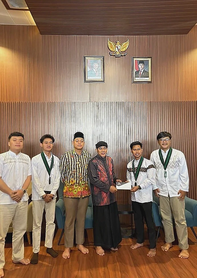 HMI Kabupaten Bandung Jalin Silaturahmi dengan DKM Masjid Raya Al-Jabbar