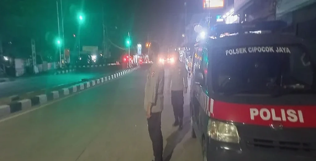 Polsek Cipocok Jaya Gelar Patroli Street Crime, Ajak Warga Jaga Keamanan Lingkungan