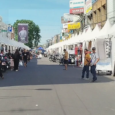 Pedagang Ramaikan Pembukaan Pasar Jedogan di Pasar Lama Serang, Transaksi Diprediksi Rp5 Miliar