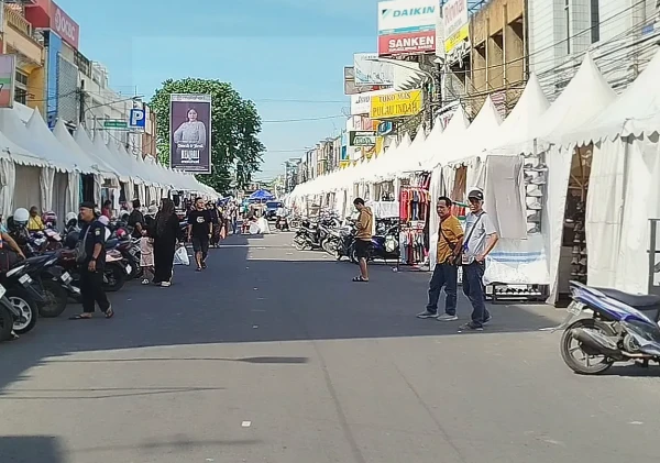 Pedagang Ramaikan Pembukaan Pasar Jedogan di Pasar Lama Serang, Transaksi Diprediksi Rp5 Miliar