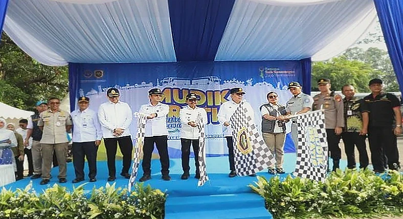 Kemenhub dan Pemkot Tangerang Lepas Ribuan Pemudik Gratis di Terminal Poris Plawad