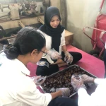 Warga Binaan Lapas Ambon Kembangkan Keripik Pisang Aneka Rasa Bersama Peserta Magang