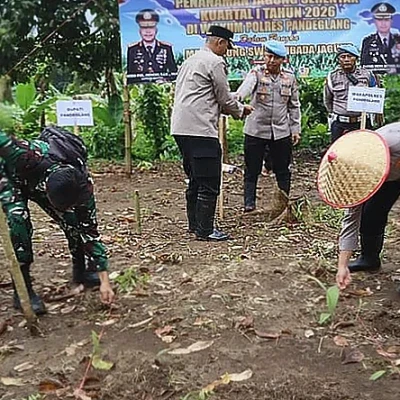 Polres Pandeglang Tanam Jagung Serentak di Kalanganyar Dukung Ketahanan Pangan Nasional