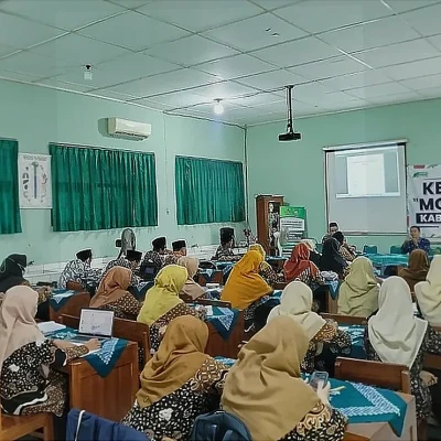 MGMP IPA MTs Bantul Gelar Kupas Tuntas Soal Asesmen Madrasah dan Try Out