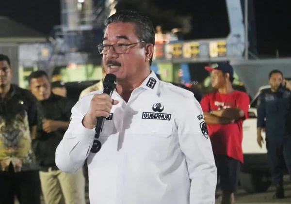 Gubernur Maluku Lepas Ribuan Pemudik Gratis Idul Fitri di Ambon