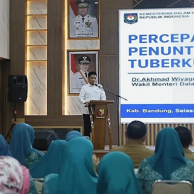 Wamendagri Akhmad Wiyagus Minta Pemda Jabar Percepat Penanganan TBC