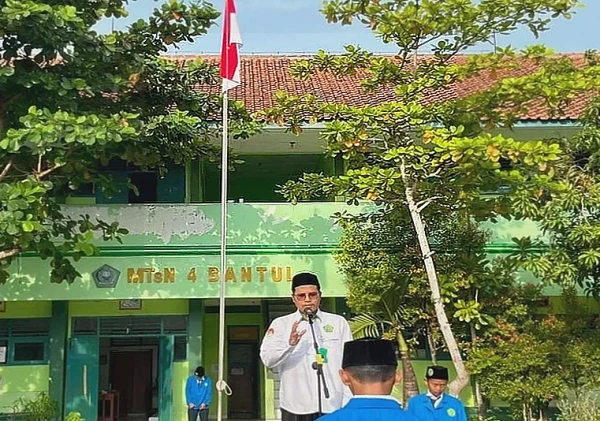 Uun Nasikhun Ajak Siswa MTsN 4 Bantul Kalahkan Diri Sendiri Demi Masa Depan