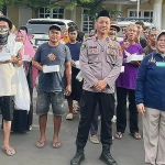Biddokkes Polda Banten Bagikan 100 Paket Takjil Gratis di Serang