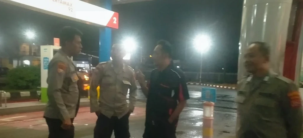 Polsek Baros Himbau Kamtibmas di SPBU Kp. Sawah, Fokus Cegah 3C