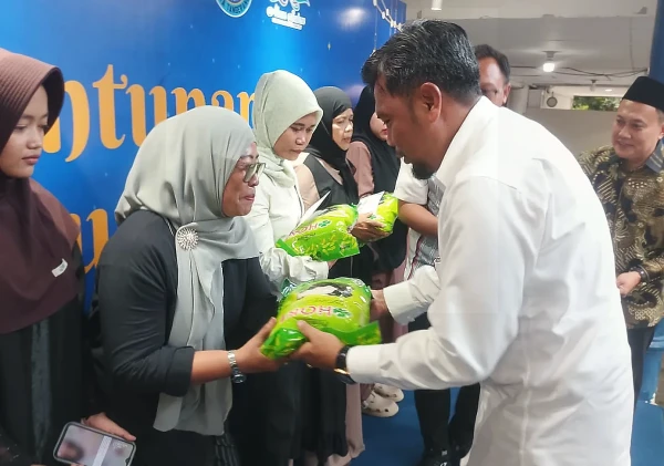 Harian Tangerang Raya Santuni 150 Yatim dan Duafa, Diskominfo Banten Beri Apresiasi