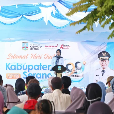 Bupati Serang Ratu Rachmatuzakiyah Catat Sejarah Kunjungi Desa Pulo Panjang