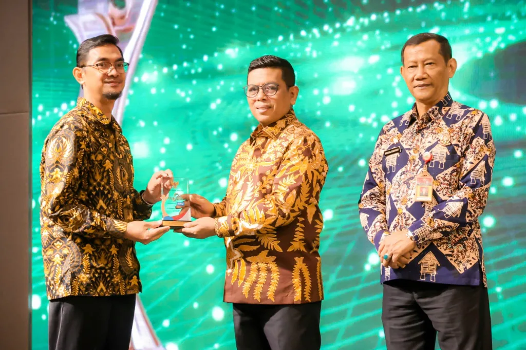 Pemprov Banten Serahkan Penghargaan Proper, Dorong Industri Ramah Lingkungan