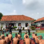 Rehabilitasi Warga Binaan: KPLP Lapas Serang Kelas IIA Berikan Pengarahan dan Rekreasi