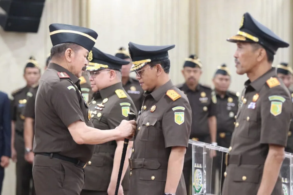Dr. Siswanto, SH., MH Dilantik Sebagai Kepala Kejaksaan Tinggi Banten oleh Jaksa Agung RI ST
