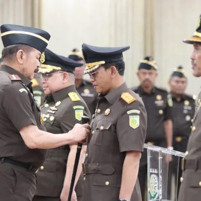 Dr. Siswanto, SH., MH Dilantik Sebagai Kepala Kejaksaan Tinggi Banten oleh Jaksa Agung RI ST
