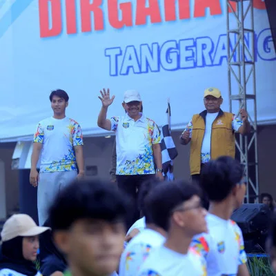 Ribuan Anak Muda Ikuti Benteng Run 2025 di Kota Tangerang
