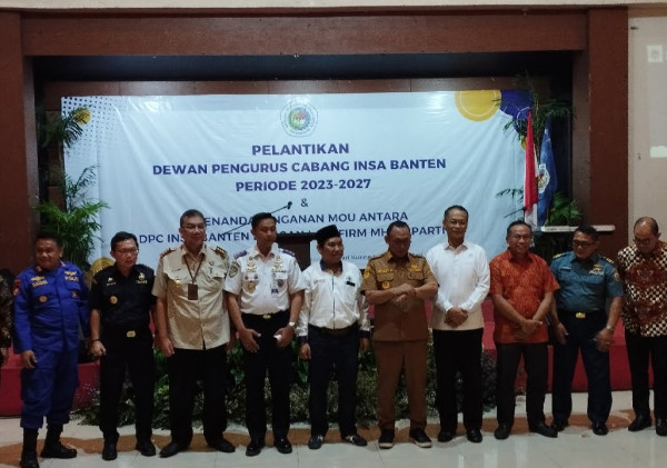 Penandatangan MOU Antara DPC Insa Banten Dengan LAW FIRM MHB dan Partner