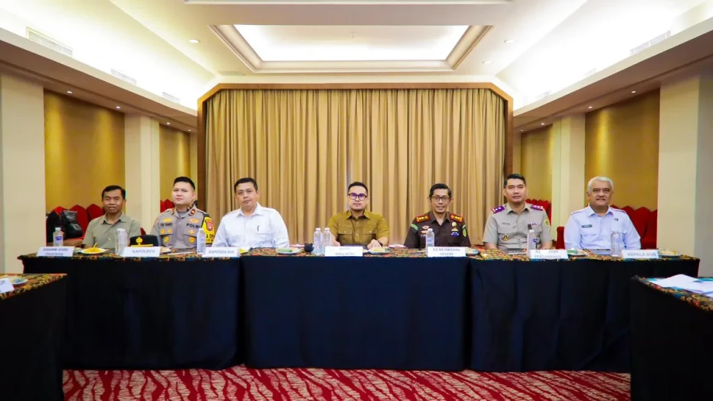 Jelang Nataru 2026, Wakil Wali Kota Tangsel Ingatkan Warga Waspada: Rumah Dikunci, Gas Dicabut, Kembang Api Dilarang