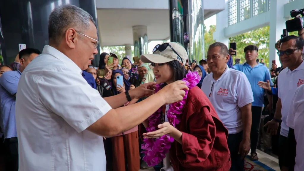 Tangsel Tumpah Ruah Sambut Sang Juara! Kepulangan Tasya D’Academy 7 Bikin Haru dan Bangga