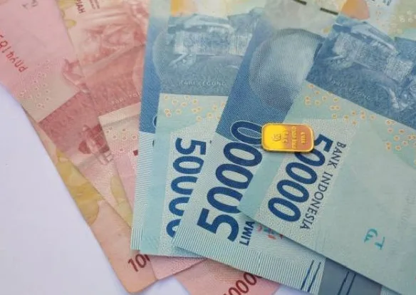 Harga Emas Antam 14 Januari 2026 Meledak Capai Rekor Tertinggi