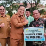 Pemkot Serang Beri Penghargaan kepada ASN Purna Bakti, Sekda: Tetap Jadi Teladan dan Sumber Inspirasi