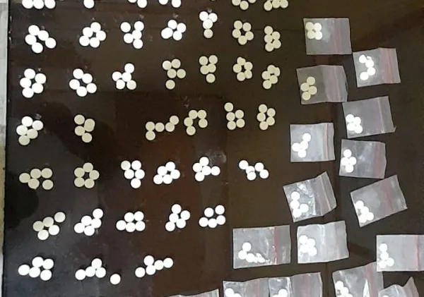 Polsek Ciruas Amankan Enam Pelaku Penyalahgunaan Obat Keras dan Narkoba dalam Operasi Serentak