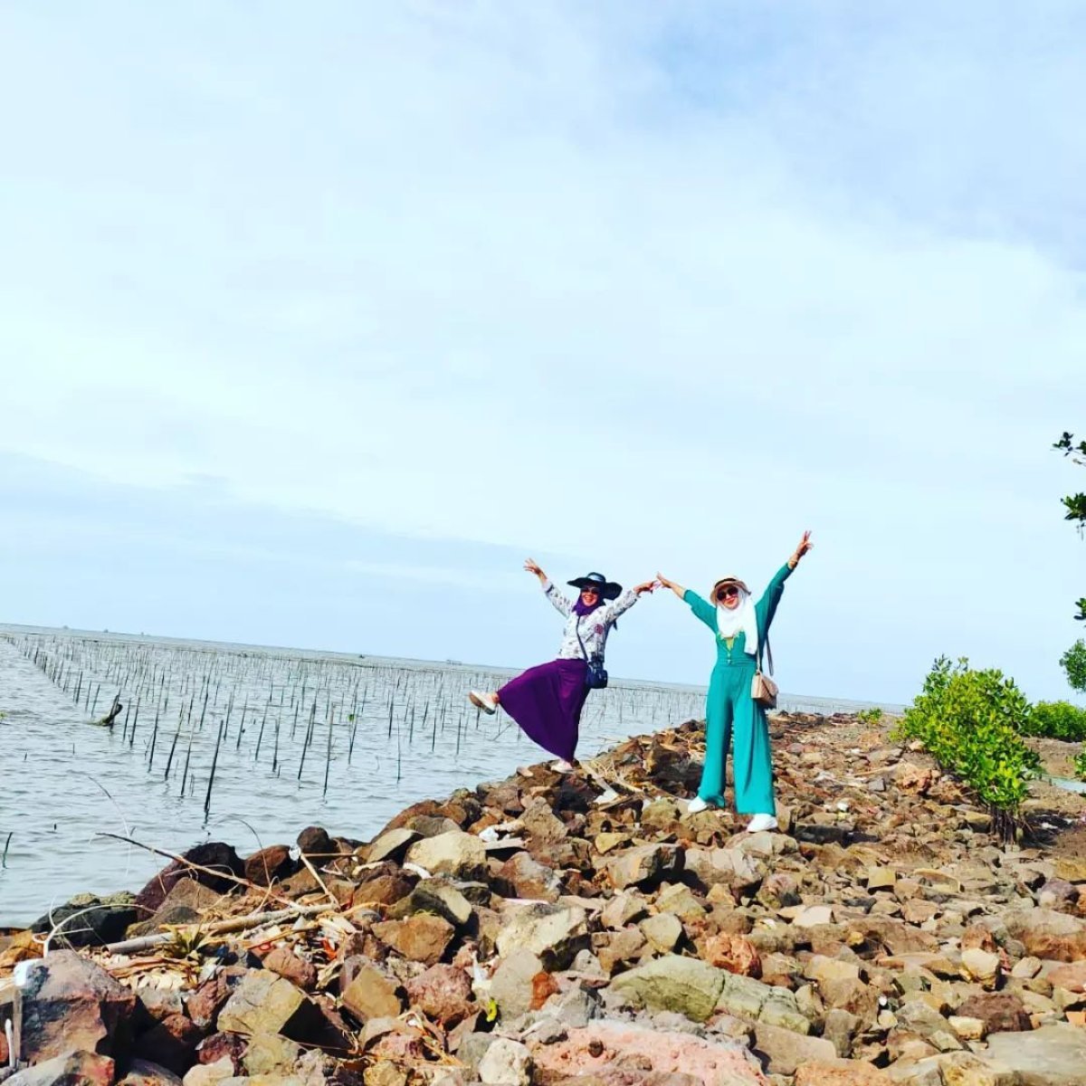 Pesona Pantai Lontar: Wisata Menarik di Serang, Banten