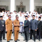 Ratusan Murid SD Al Azhar Serang Belajar Sejarah di Gedung Negara Banten, Disambut Langsung Gubernur Andra Soni