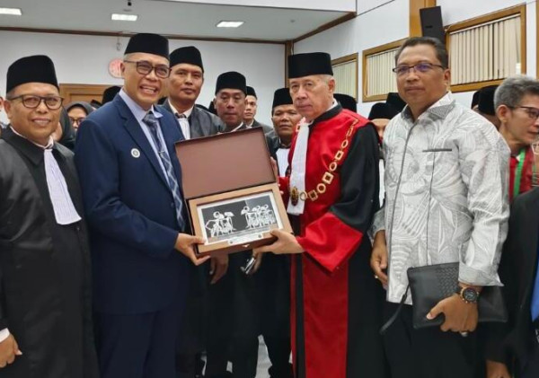 KPT Bandung Ingatkan Advokat DePA-RI Jaga Integritas dan Perilaku Terhormat