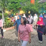 Puskesmas Cisauk Gelar Senam Bersama untuk Tingkatkan Kebugaran dan Kekompakan Pegawai