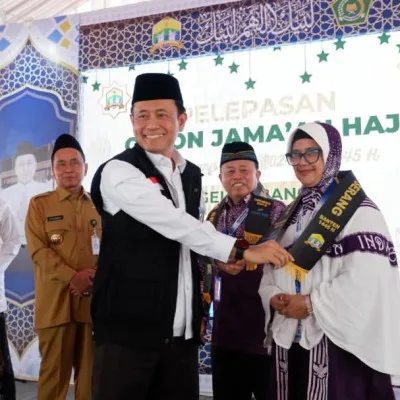 Perjalanan Suci Dimulai: 440 Jemaah Haji Kloter 25 Kota Serang Dilepas dalam Harapan dan Doa