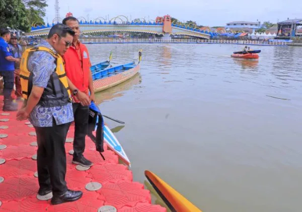 Wakil Wali Kota Tangerang Tinjau Persiapan Lomba Dragon Boat dan Festival Band Pelajar di Cisadane Digital Festival 2025