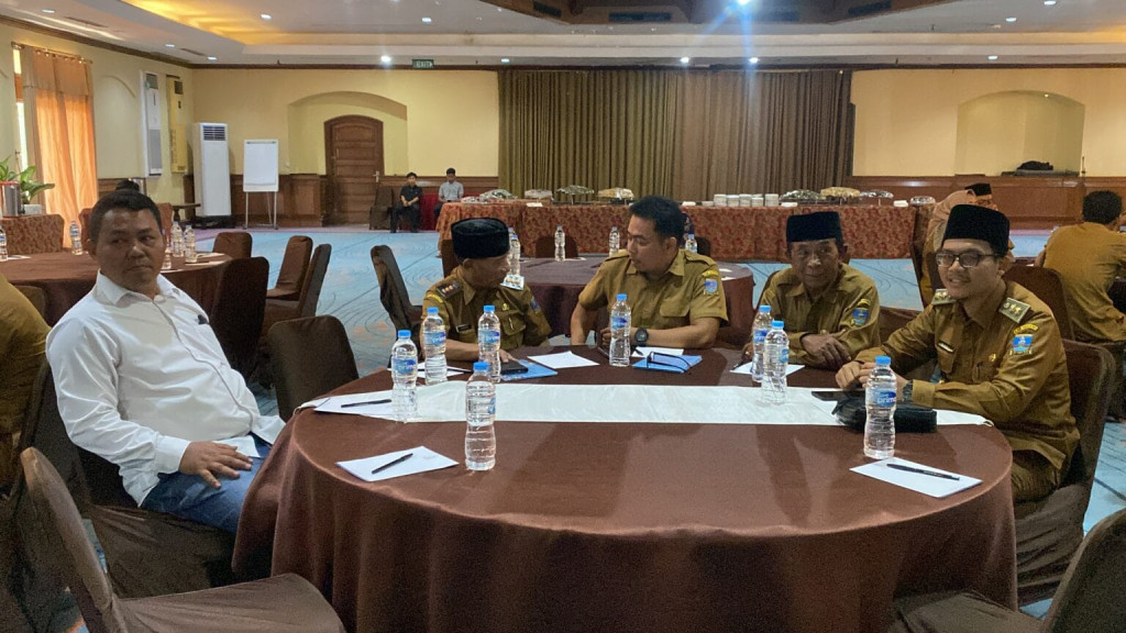 Kades Sindangheula Hadiri Anugerah Lomba Bulan Bhakti Gotong Royong 2025