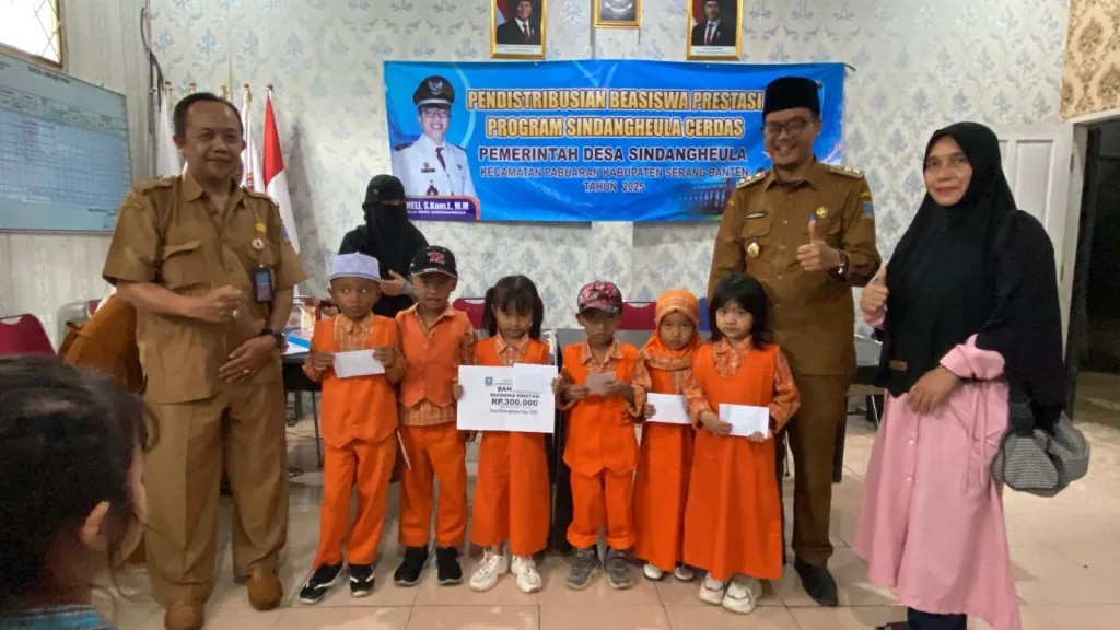 Desa Sindangheula Dorong Semangat Belajar Lewat Program Beasiswa “Sindangheula Cerdas”