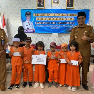 Desa Sindangheula Dorong Semangat Belajar Lewat Program Beasiswa “Sindangheula Cerdas”