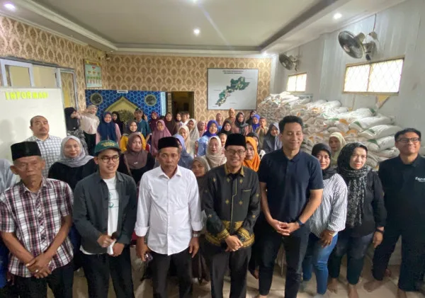 PENGEMBANGAN DESAIN SAPU LIDI SAWIT MENUJU PRODUK EKSPOR DI DESA SINDANGHEULA