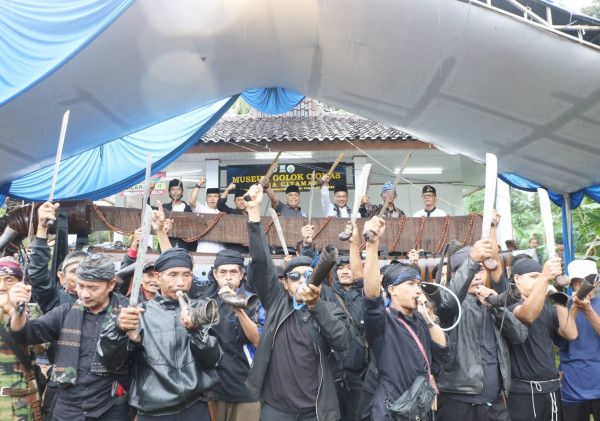 Wabup Serang Buka Festival Golok Ciomas 2025, Ajak Generasi Muda Rawat Budaya Daerah