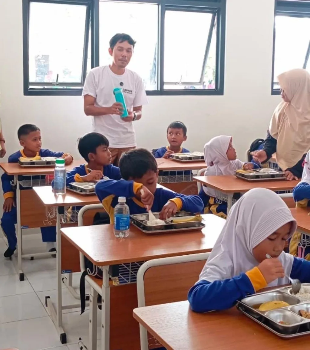 Monitoring Program Makan Bergizi Gratis di SD Negeri Cibonteng