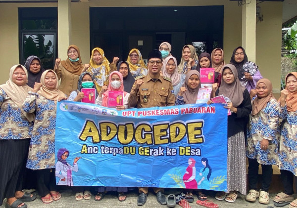 Pemdes Sindangheula Dampingi Kegiatan Adugede untuk Tingkatkan Pelayanan Kesehatan Ibu Hamil